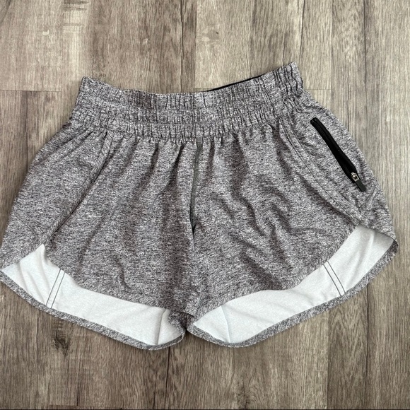 LULULEMON Women’s Tracker Short 4” Heather Lux Multi Black LINED Size 6 - Picture 4 of 7